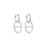 Boucles d'oreilles créoles maille marine, rhodiées, rosées ou dorées, serties de zirconiums, en Argent - 925/000. Les créoles, véritables accessoires de mode intemporels, ajoutent une touche d'élégance à n'importe quelle tenue. CARACTERISTIQUES : Poids (gr) : 5.10 Matière : Argent - 925/000 17559
