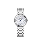 Réf : 1630B59  La maison horlogère Herbelin sort une nouvelle collection : Galet. Ce modèle au mouvement automatique est un mélange entre classicisme et modernité. Une véritable montre-bracelet tout en acier inoxydable qui habillera avec élégance les poignets féminins. Arborant un cadran en nacre véritable ponctué de chiffres romains, Galet apparait comme une montre délicate et épurée.