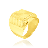 Chevalière assez large, avec son plateau rectangulaire et diamanté, en Or Jaune 18 Carats - 750/000  La chevalière est le bijou indémodable qui a su traverser les époques pouvant se transmettre de père en fils.   CARACTERISITIQUES:   Largeur (mm) : 23.9 Poids (gr) : 9.41         Matière : Or 18 Carats - 750/000 18614