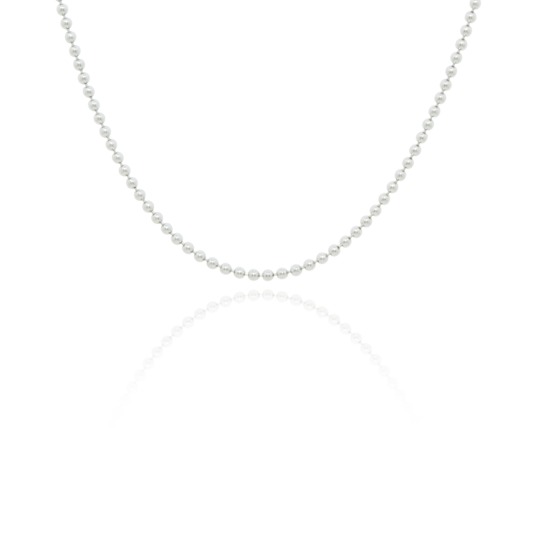 Laissez-vous charmer par cette chaine maille Militaire massive, en Or Blanc 18 Carats - 750/000.  Symbole d'amitié ou de séduction, chaînes et colliers n'ont qu'un but : sublimer votre cou.    CARACTERISTIQUES :  Longueur (cm) : 60.00 Epaisseur (mm) : 1.85 Poids (gr) : 10.10 Matière : Or 18 Carats - 750/000 19556 