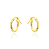 Boucles d'oreilles créoles lisses en Or Jaune, 18 Carats - 750/000.  Les créoles, véritables accessoires de mode intemporelles, ajoutent une touche d'élégance à n'importe quelle tenue.    CARACTERISTIQUES :  Epaisseur (mm) : 1.50 Poids en 1cm (gr) : 0.76     Poids en 2cm (gr) : 1.00 Matière : Or 18 Carats - 750/000 19624-19621