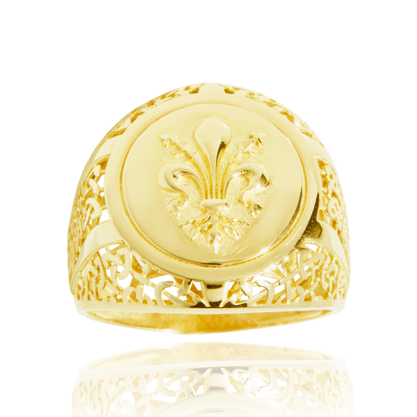 Chevalière ronde et dentelée, montée d'une Fleur de lys, en Or Jaune 18 Carats -750/000  La chevalière est le bijou indémodable qui a su traverser les époques pouvant se transmettre de père en fils.   CARACTERISITIQUES:   Largeur (mm) : 20.00 Poids (gr) : 5.50      Matière : Or 18 Carats - 750/000 20188
