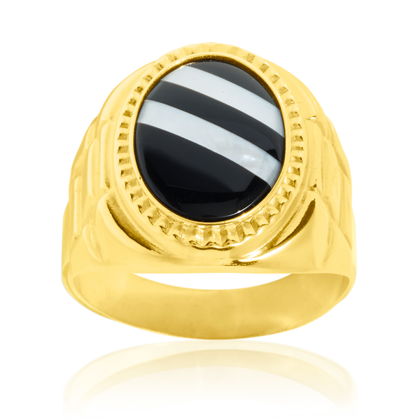 Chevalière ovale, sertie d'un onyx en forme de cabochon et de nacre, en Or Jaune 18 Carats- 750/000  La chevalière est le bijou indémodable qui a su traverser les époques pouvant se transmettre de père en fils.    CARACTERISTIQUES :  Motif central (mm) : 19.00 Epaisseur (mm) : 5.00 Poids (gr) : 6.60   Matière : Or 18 Carats - 750/000 20193 