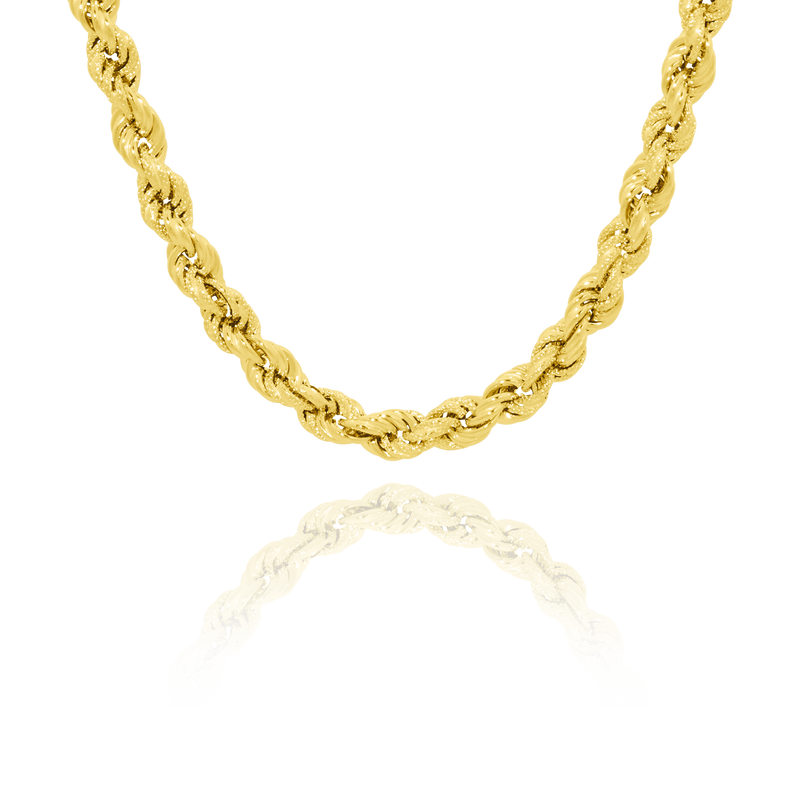 Collier maille Corde lisse et sablée en Or Jaune 18 Carats - 750/000.   Symbole d'amitié ou de séduction, chaînes et colliers n'ont qu'un but : sublimer votre cou.   CARACTERISTIQUES :  Longueur (cm) : 60.00 Diamètre corde (mm) : 2.67 Poids (gr) : 5.39 Matière : Or 18 Carats - 750/000 20062