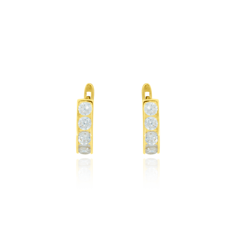 Boucles d'oreilles dormeuses serties d'une rangée de zirconiums blancs en Or Jaune, 18 Carats - 750/000.   Simples à arborer, les dormeuses sauront vous sublimer de jour comme de nuit.  CARACTERISTIQUES :  Hauteur (mm) : 10.9 Poids (gr) : 1.15    Matière : Or 18 Carats - 750/000 20227 