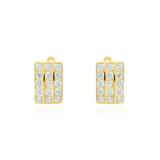 Boucles d'oreilles dormeuses serties de trois rangées de zirconiums, en Or Jaune 18 Carats - 750/000.   Simples à arborer, les dormeuses sauront vous sublimer de jour comme de nuit.   CARACTERISTIQUES :  Poids 11mm (gr) : 2.20    Poids 15mm (gr) : 3.30   Matière : Or 18 Carats - 750/000 20253-20287