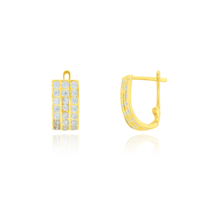 Boucles d'oreilles dormeuses serties de trois rangées de zirconiums, en Or Jaune 18 Carats - 750/000.   Simples à arborer, les dormeuses sauront vous sublimer de jour comme de nuit.   CARACTERISTIQUES :  Poids 11mm (gr) : 2.20    Poids 15mm (gr) : 3.30   Matière : Or 18 Carats - 750/000 20253-20287