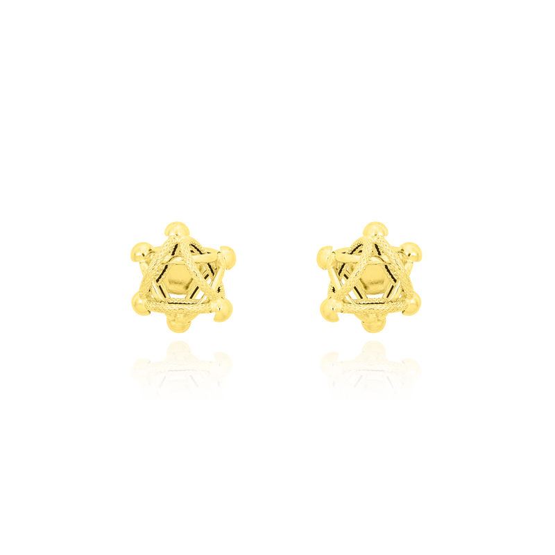 Boucles d'oreilles clous, cyclones lisses et sablées, en Or Jaune 18 Carats - 750/000.   Offrir une boucle d'oreille c'est être sûr que le cadeau plaira.   CARACTERISTIQUES : Diamètre (mm) : 14.00 Poids (gr) : 2.06  Matière : Or 18 Carats - 750/000 20339