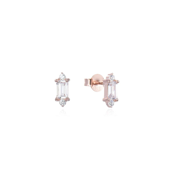 Boucles d'oreilles clous serties de zirconiums baguettes et ronds, rhodiées ou rosées, en Argent - 925/000.  Offrir une boucle d'oreille c'est être sûr que le cadeau plaira.   CARACTERISTIQUES :  Poids (gr) : 1.20 Matière : Argent - 925/000  19910