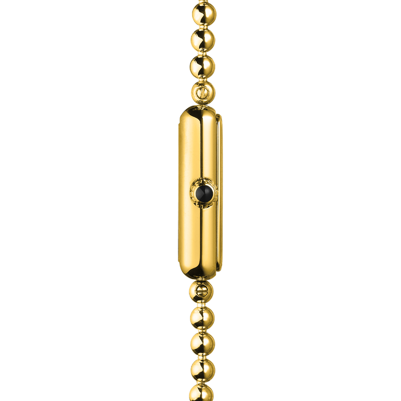 Réf : 17493/BP19  Revisitant les codes de la néo-bourgeoisie, cette nouveauté dévoilée par l’Atelier d’Horlogerie Française HERBELIN se porte au poignet tel un bijou. Souple avec son bracelet de perles à cinq rangs délicatement tissés, cette montre épouse le style des beaux quartiers. Lové au cœur d’un boîtier ( de 23.5x23.5mm) carré en PVD or jaune, le cadran cerclé en son centre met en lumière le charme discret d’un graphisme classique et d’une nacre blanche véritable. 