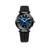 REF: 1768/G15CA  Cette Newport automatique trois aiguilles est équipée d’un boitier PVD noir de 42mm orné d’un cadran bleu profond et finalisé d’un bracelet en caoutchouc FKM de couleur noire, cette montre Michel HERBELIN offre une allure chic et sportive. Animé d’un mouvement automatique visible par son fond transparent, ce garde-temps est un véritable bijou horloger. Son étanchéité est efficace jusqu'à 100 mètres.