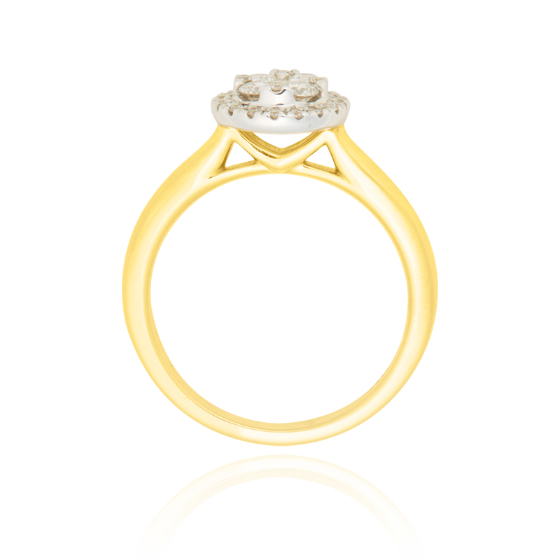 Solitaire serti de diamants, en Or Jaune et Or Blanc 18 Carats - 750/000   CARACTERISTIQUES :   Largeur du corps (mm) : 2.05 Largeur motif (mm) : 9.70 Poids (gr) : 4.99 Nombre de diamants: 27      Carats : 0.40 Matière : Or 18 Carats - 750/000 19360