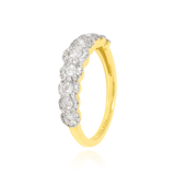 Alliance en forme de diadème, sertie de diamants, en Or Jaune et Or Blanc 18 Carats - 750/000.  L'alliance est plus qu'un simple bijou, elle est la matérialisation physique d'un amour inconditionnel entre deux êtres.  Gravure possible   CARACTERISTIQUES :   Epaisseur (mm) : 1.80 Poids (gr) : 3.23 Nombre de diamants : 75 Carats : 0.55   Matière : Or 18 Carats - 750/000 19369 