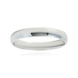 Alliance lisse en Or Blanc 18 Carats - 750/000.  L'alliance est plus qu'un simple bijou, elle est la matérialisation physique d'un amour inconditionnel entre deux êtres.  Gravure possible   CARACTERISTIQUES :  Poids (gr) : 2.50 Largeur (mm) : 4.00 Matière : Or 18 Carats - 750/000 19652 