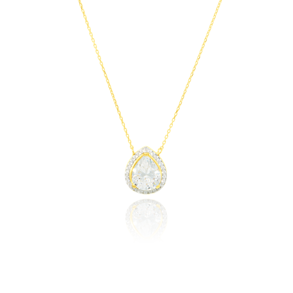 Collier orné de son pendentif en forme de poire serti de zirconiums, monté sur une chaîne maille forçat massive, en Or Jaune 18 Carats - 750/000.  Symbole d'amitié ou de séduction, chaînes et colliers n'ont qu'un but: sublimer votre cou.    CARACTERISTIQUES :  Longueur (cm) : 45 Largeur du motif (mm): 11.6 Poids (gr) : 3.35 Matière : Or 18 Carats - 750/000 19669 