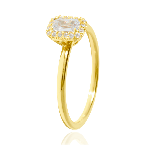 Solitaire rectangle serti d'un zirconium central, couronné de zirconiums, en Or Jaune 18 Carats- 750/000   CARACTERISTIQUES :  Motif central (mm) : 5.69 x 7.30 Epaisseur (mm) : 1.63 Poids (gr) : 2.44    Matière : Or 18 Carats - 750/000 19966
