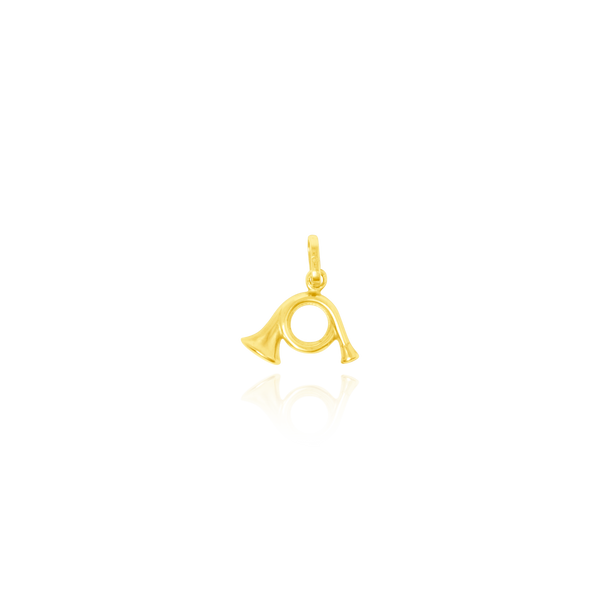 Pendentif en forme de Cor de chasse  en Or Jaune 18 Carats - 750/000.   CARACTERISTIQUES :  Dimensions H x l (mm) : 7.8 x 15.6 Poids (gr) : 0.91 Matière : Or 18 Carats - 750/000 4726